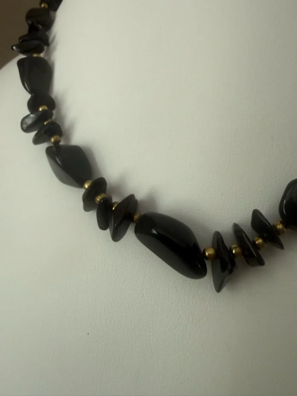 Vintage Black/Dark Charcoal Smooth Stone Necklace